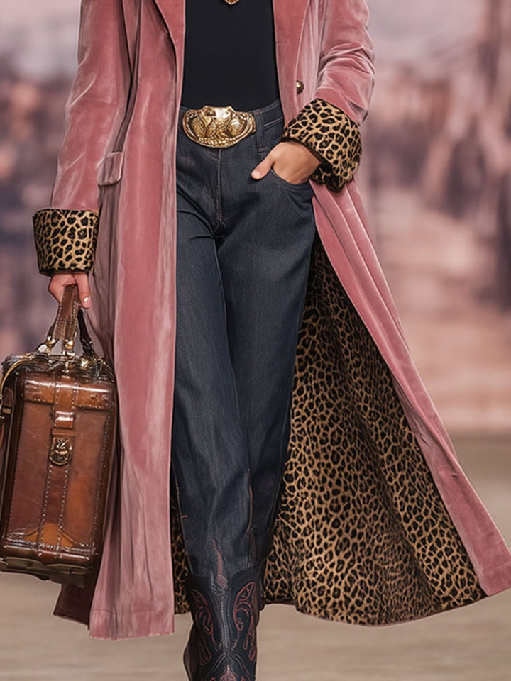 Manteau à revers en velours et imprimé léopard
