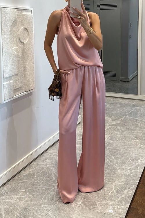 Ensemble en satin à col bénitier et pantalon taille large