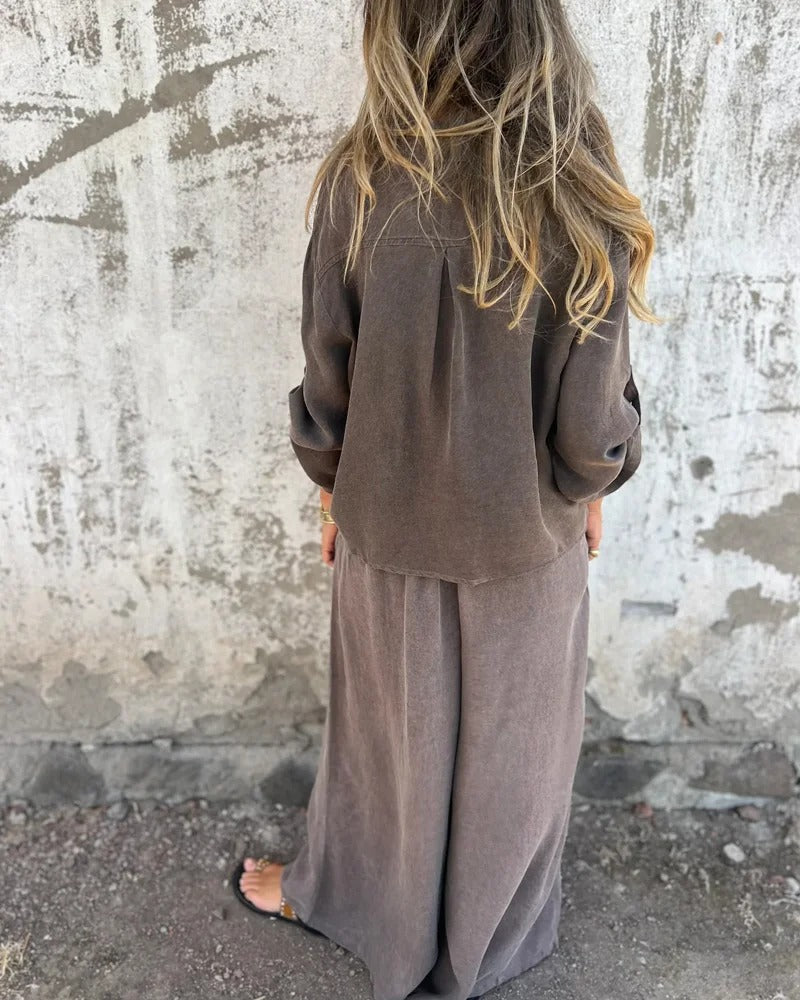 Ensemble deux pièces décontracté avec chemise unie et jambe large