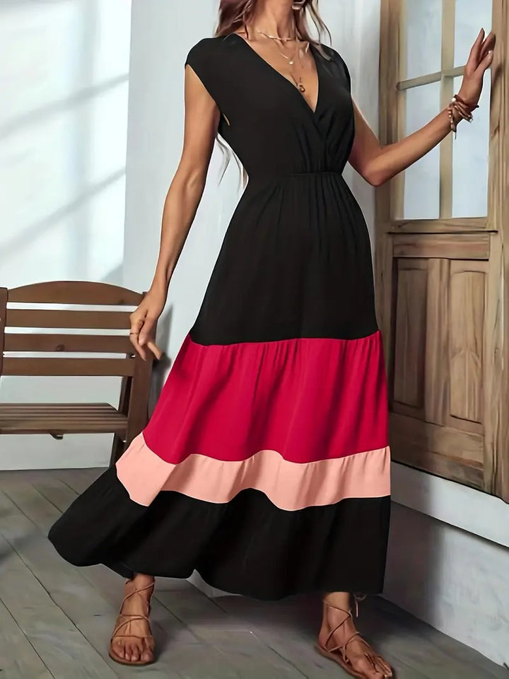 Robe trapèze à col bénitier sans manches