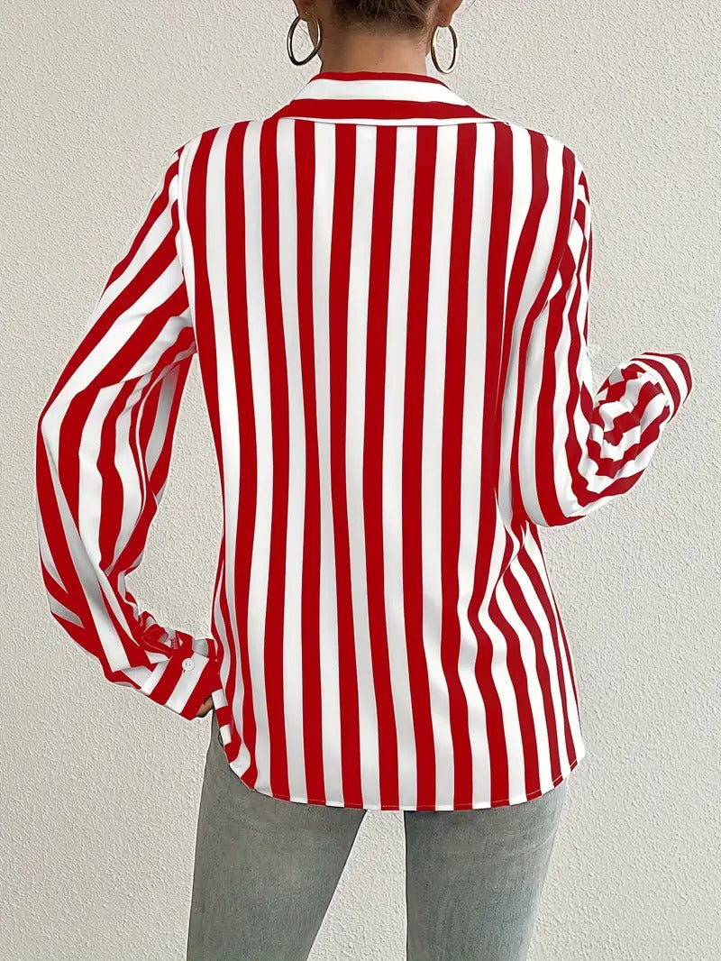 Chemise à boutons rayée élégante