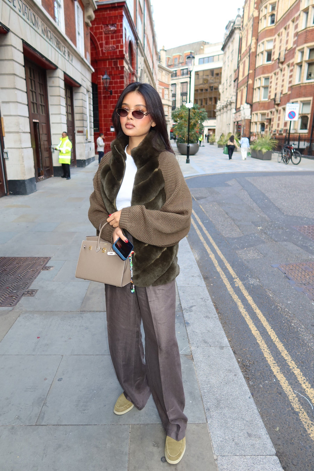 Manteau bomber kaki en fausse fourrure