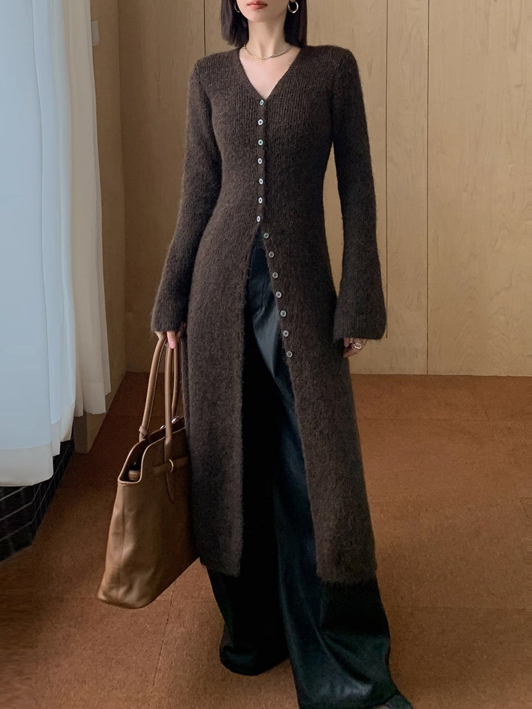 Pull long à col en V fendue et superposée