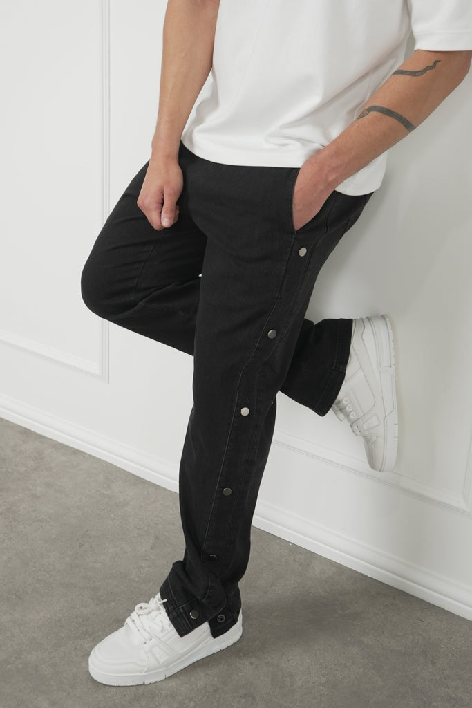 Pantalon cargo en denim à boutons-pression