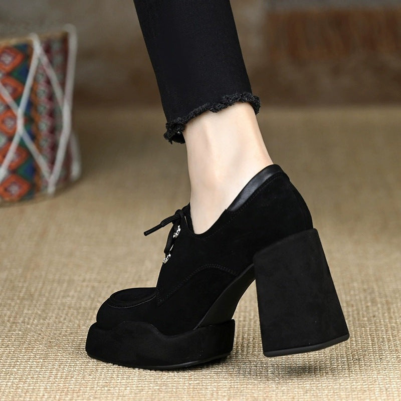 Escarpins à talons compensés