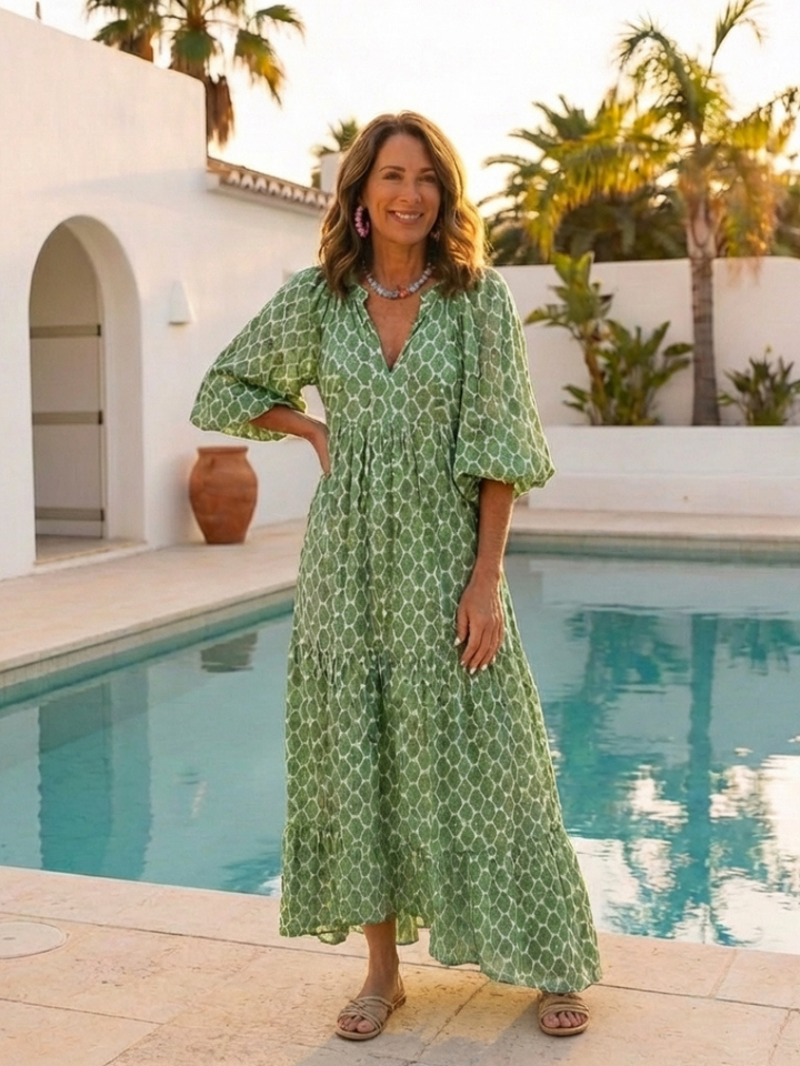 Agnese | Midi dress with three-quarter sleeves, V-neckline, and pattern
