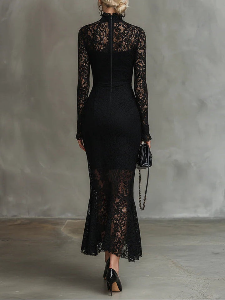 Élégante robe longue noire en dentelle