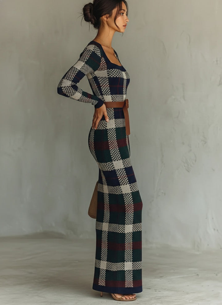 Robe à carreaux en maille avec ceinture