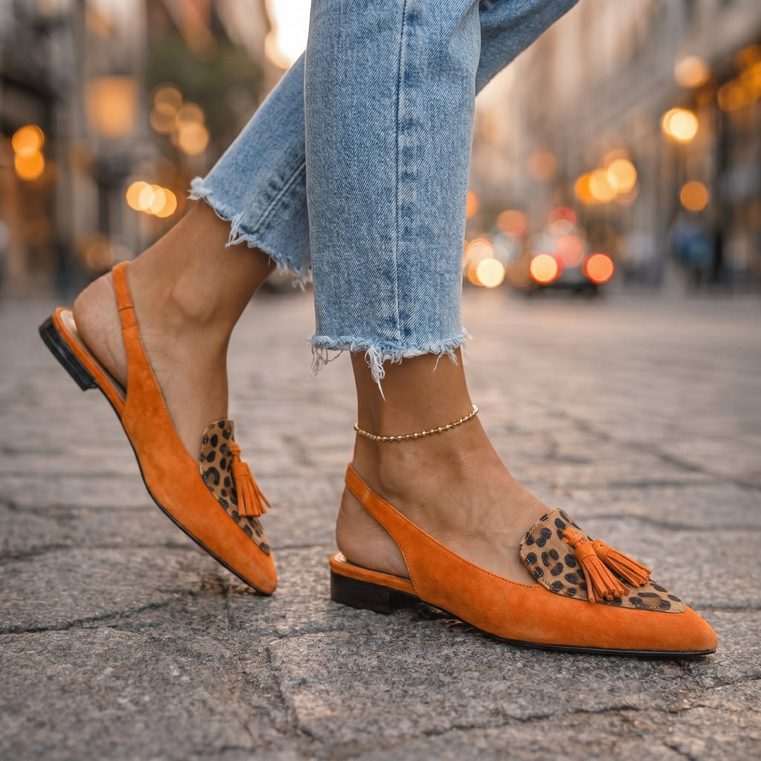 Elly| Sandals with straps and tassels