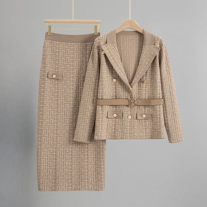 Ensemble en tricot chic et noble