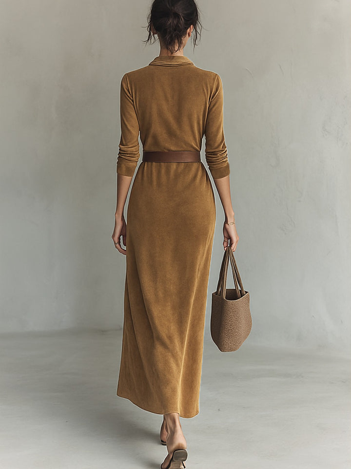 Robe longue en daim à simple boutonnage et ceinture