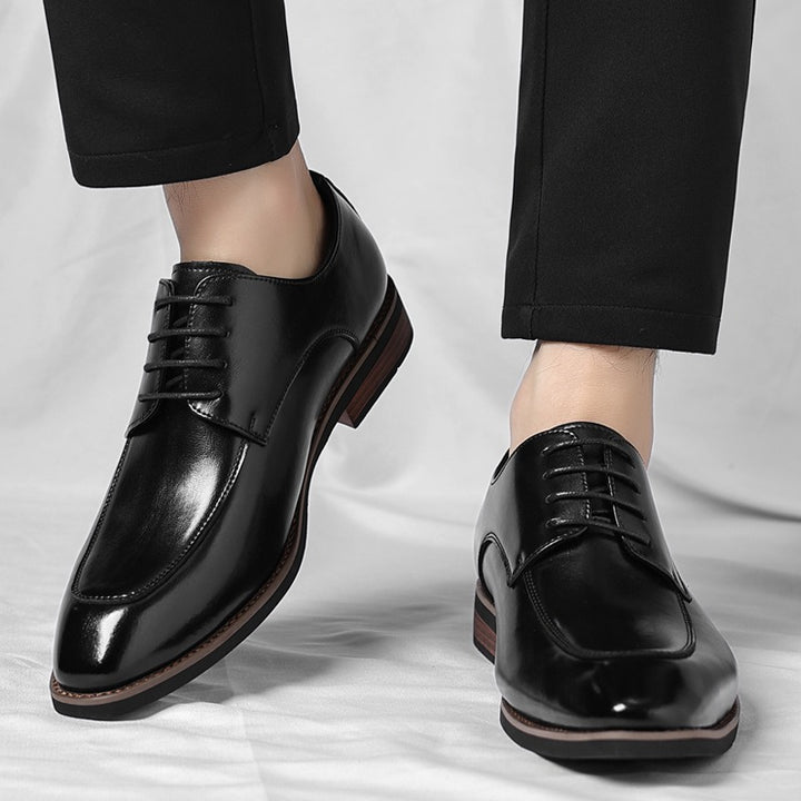 Chaussures habillées en cuir véritable