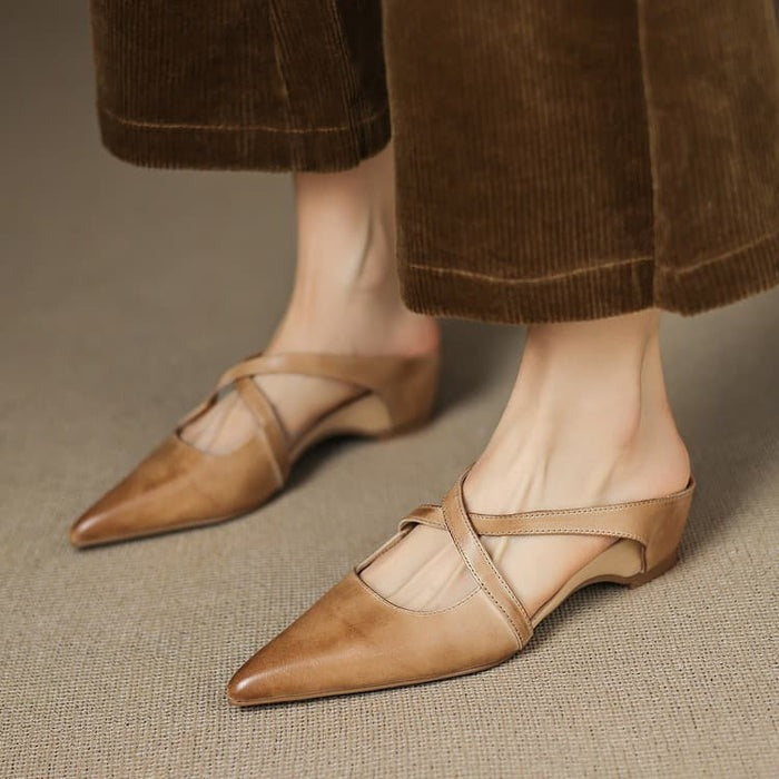 Mule en cuir à brides croisées