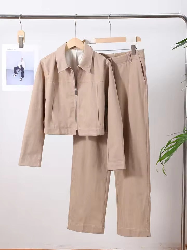 Ensemble veste zippée et pantalon taille haute