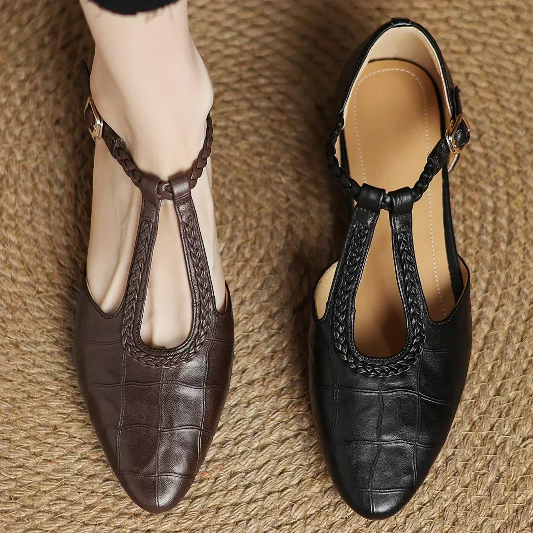 Carla - Classic Mary Janes