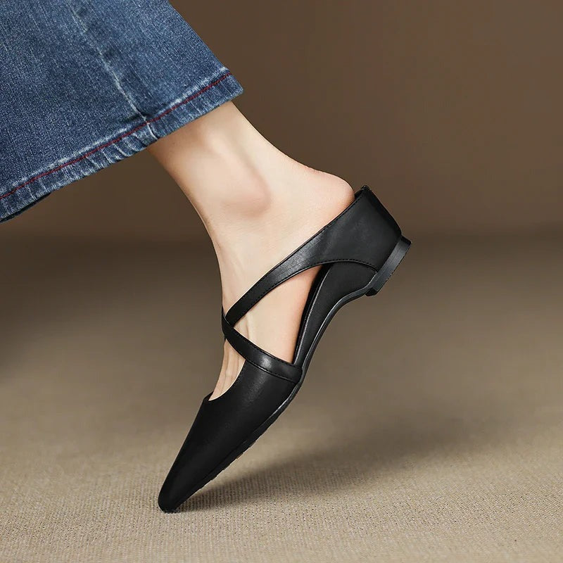 Mule en cuir à brides croisées