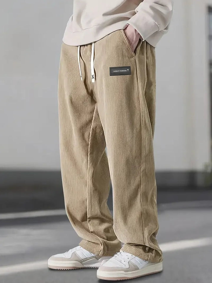 Bequeme Cordhose