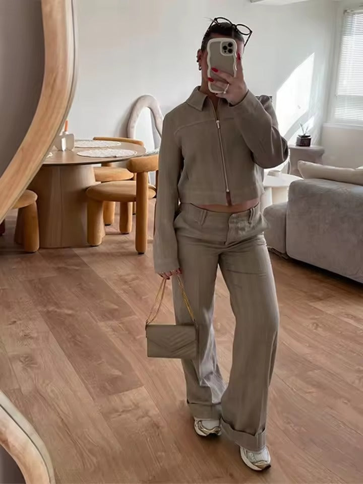 Ensemble veste zippée et pantalon taille haute