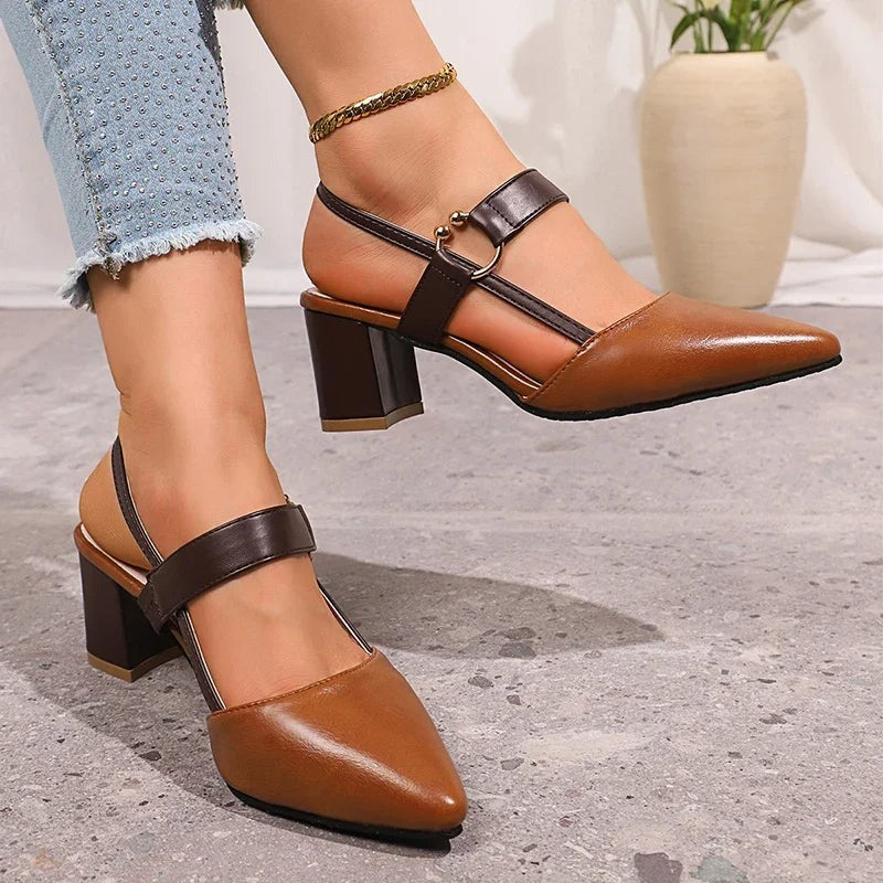 Talons en cuir à anneaux
