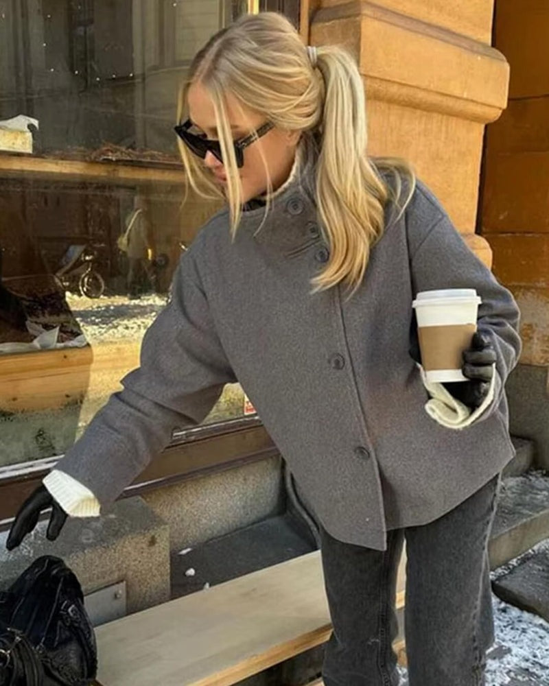 Manteau en laine à col montant