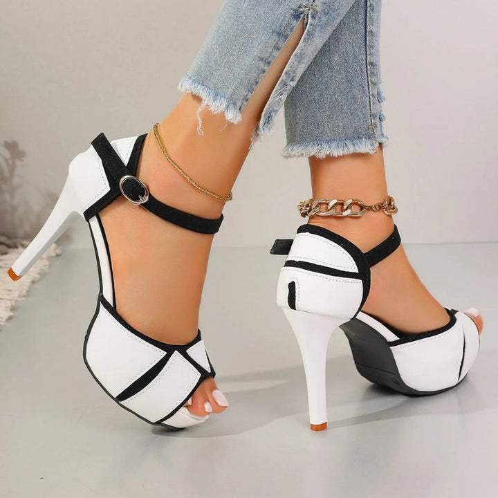 Talons en cuir chic