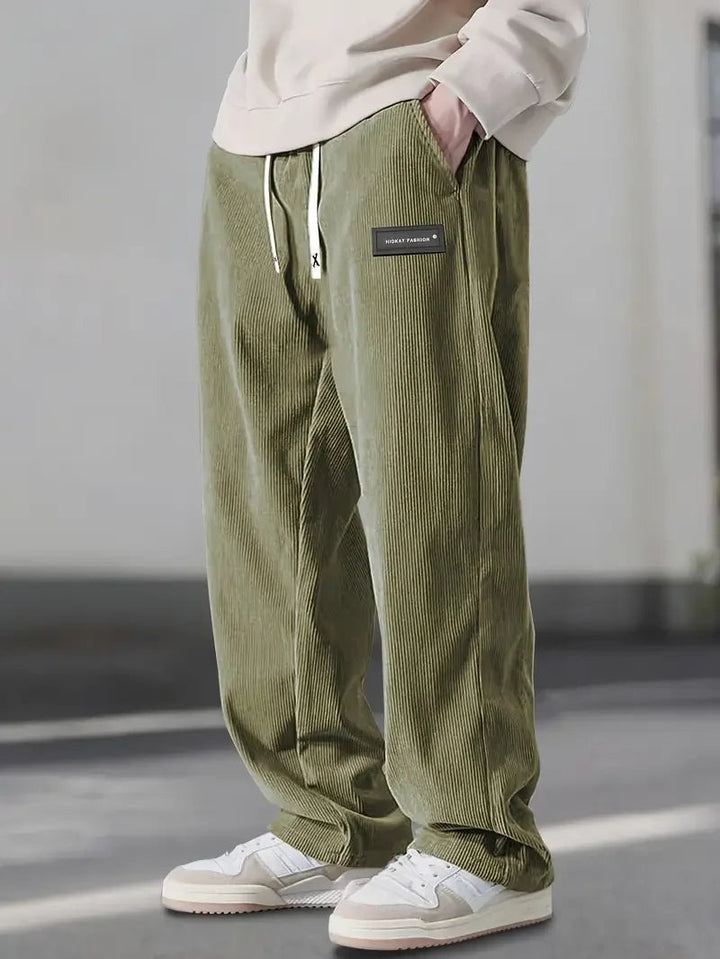 Bequeme Cordhose