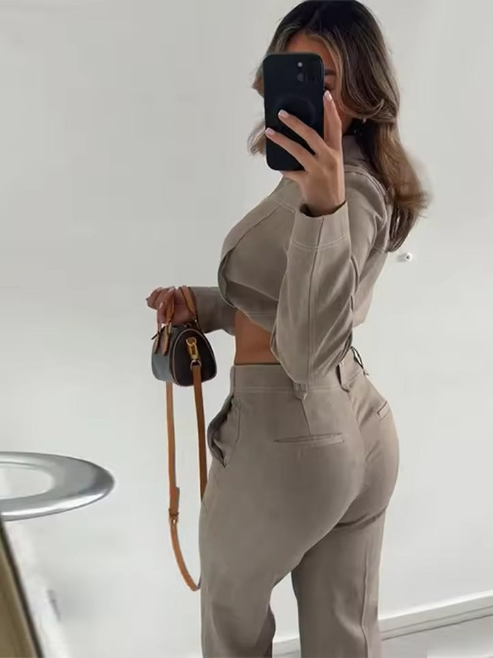 Ensemble veste zippée et pantalon taille haute