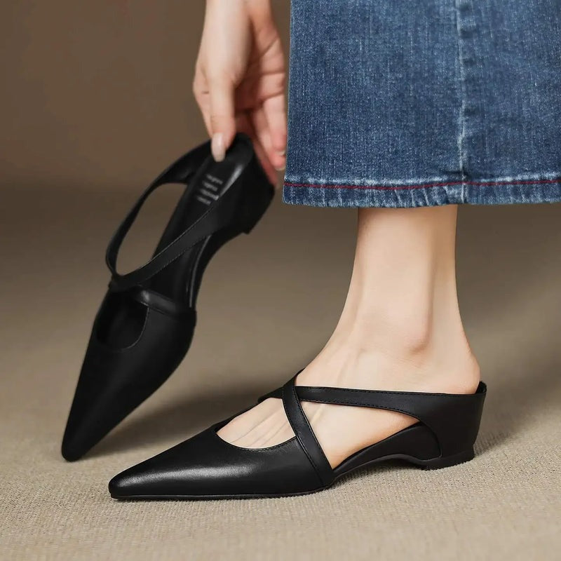 Mule en cuir à brides croisées
