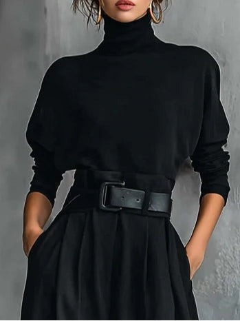 Ensemble avec haut à col roulé et pantalon coupe droite