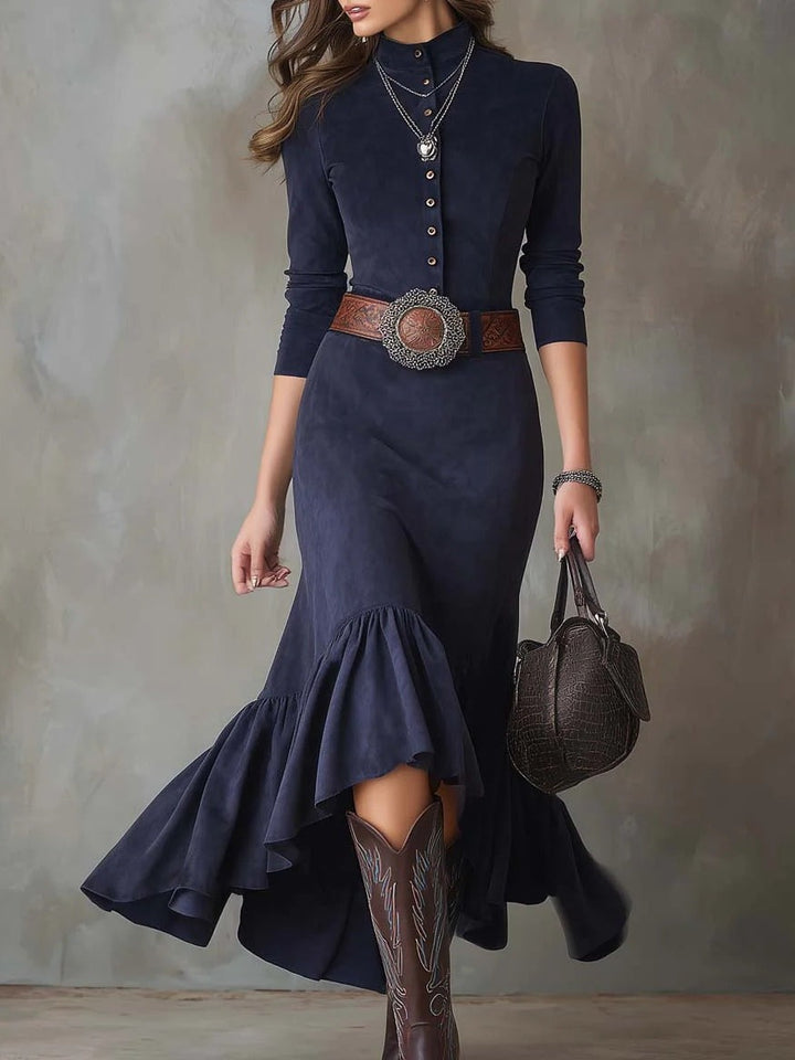 Robe longue à col montant, boutonnée, ourlet asymétrique (avec ceinture)