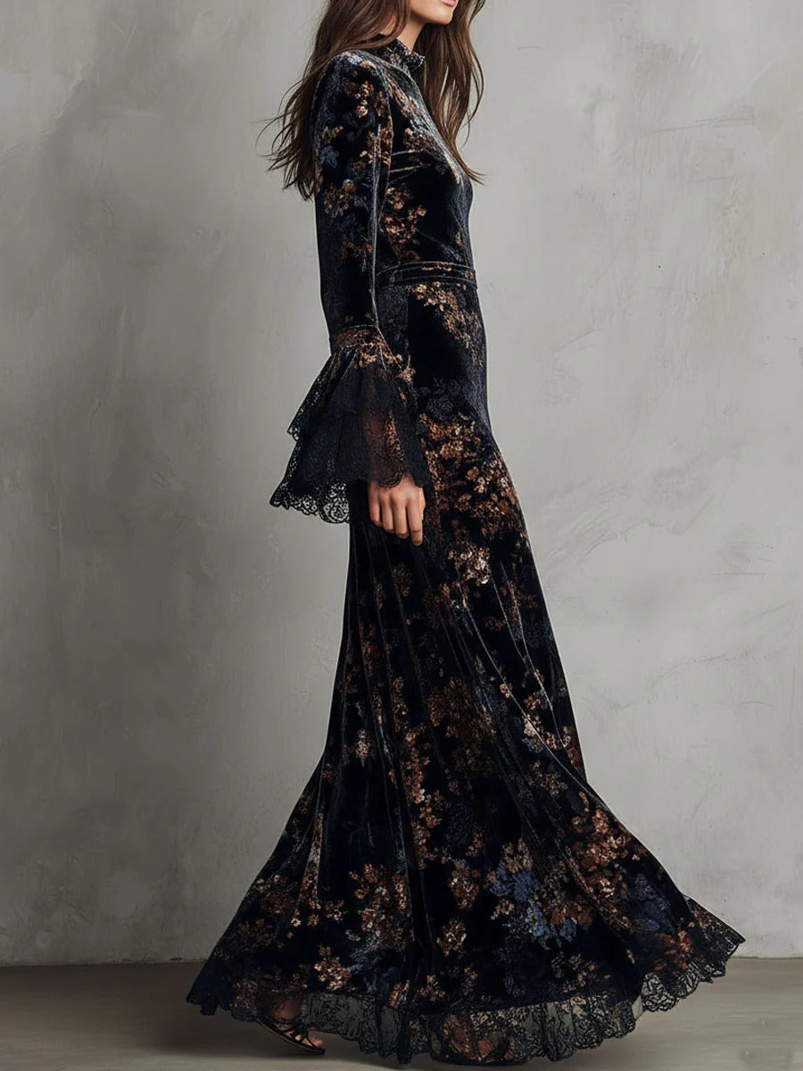 Robe en velours noir et bleu à fleurs et dentelle