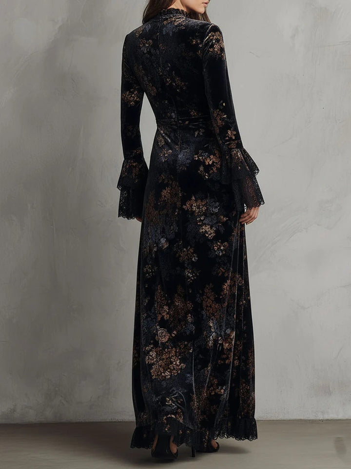 Robe en velours noir et bleu à fleurs et dentelle