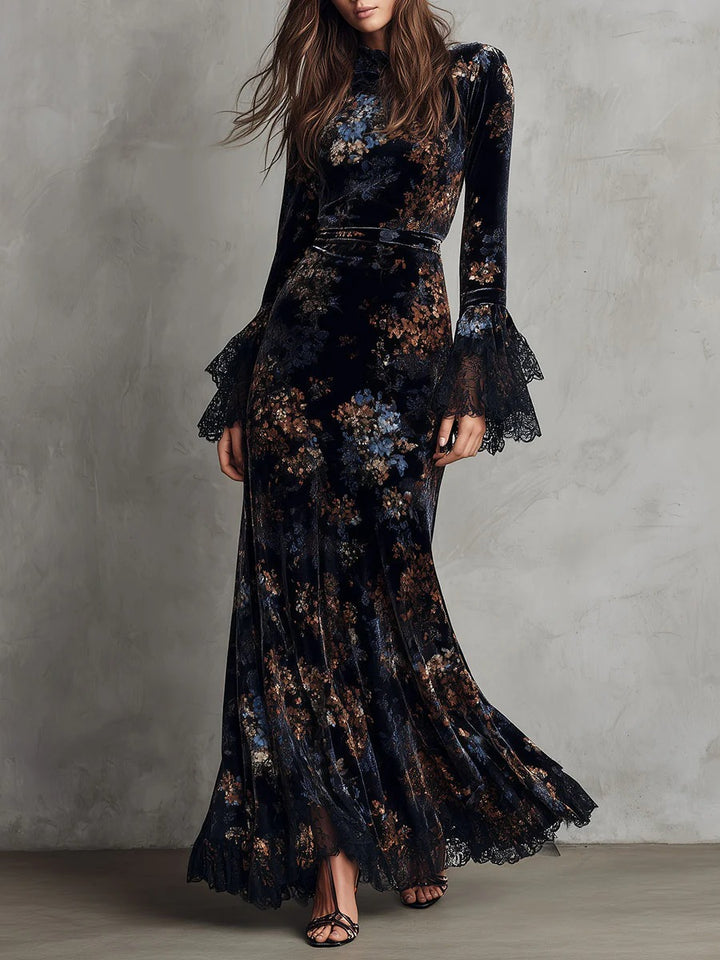 Robe en velours noir et bleu à fleurs et dentelle