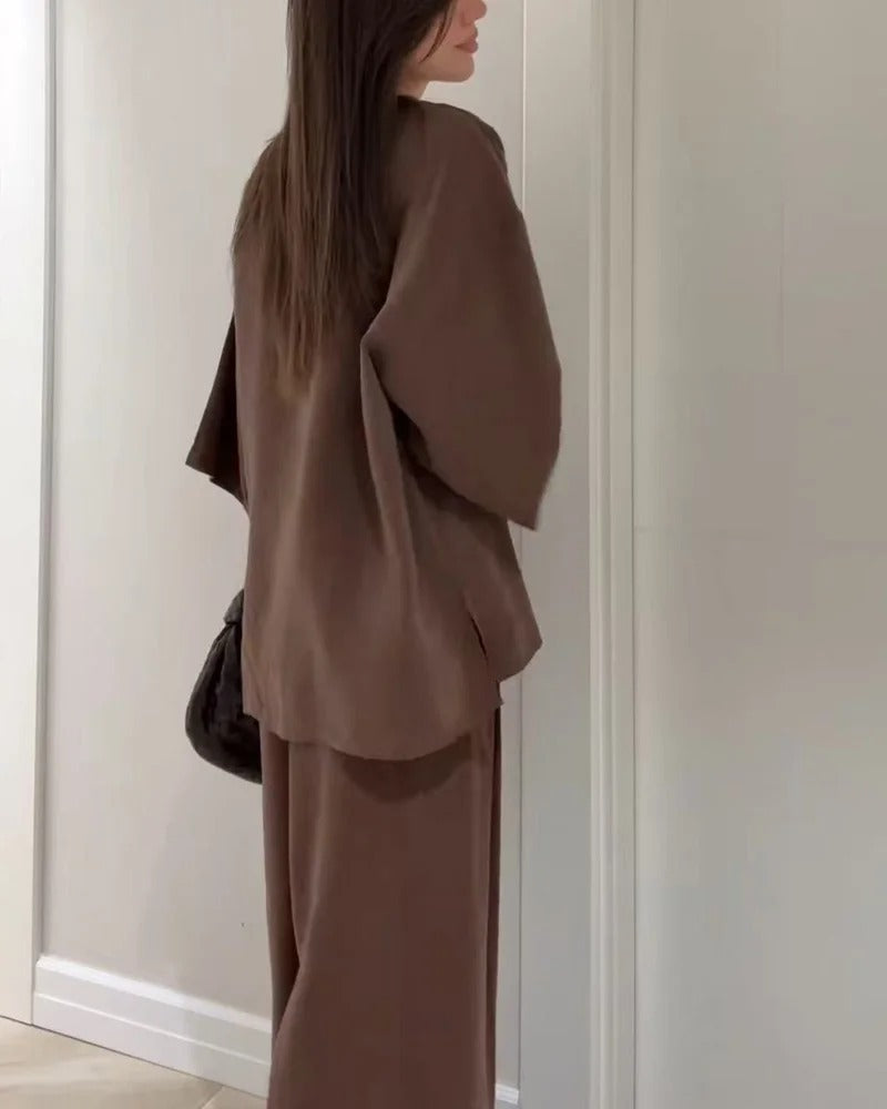Ensemble deux pièces décontracté haut à col en V et pantalon