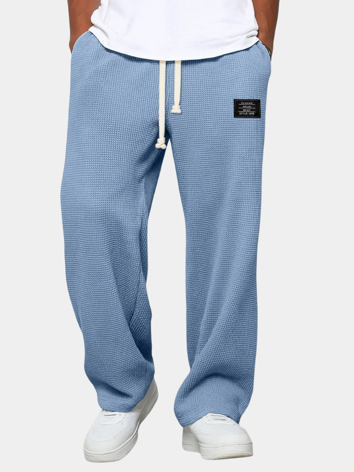 MEN'S PANTS WITH A COMFORTABLE CUT