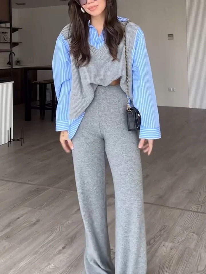 Ensemble deux pièces en tricot avec chemise rayée