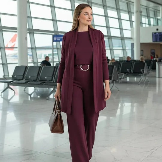 Ensemble 3 pièces comprenant un long cardigan, un top et un pantalon ( ceinture incluse )