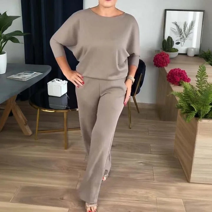 Ensemble 3 pièces comprenant un long cardigan, un top et un pantalon ( ceinture incluse )