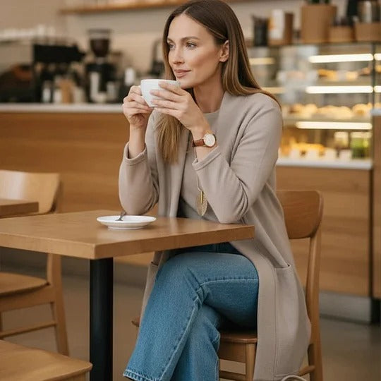 Ensemble 3 pièces comprenant un long cardigan, un top et un pantalon ( ceinture incluse )