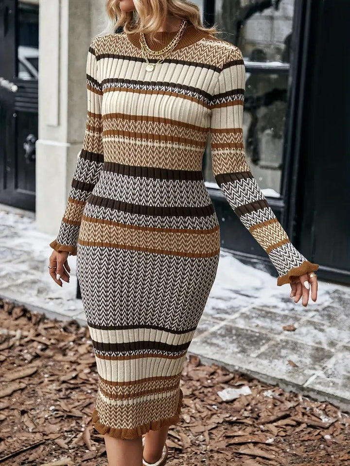 Robe pull à manches longues rayée avec bordures froncées