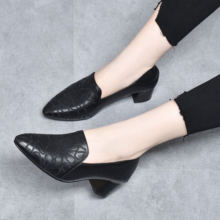 Escarpins Brodés en Cuir Vegan Souple