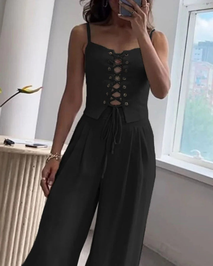 Ensemble deux pièces haut et pantalon à cordons