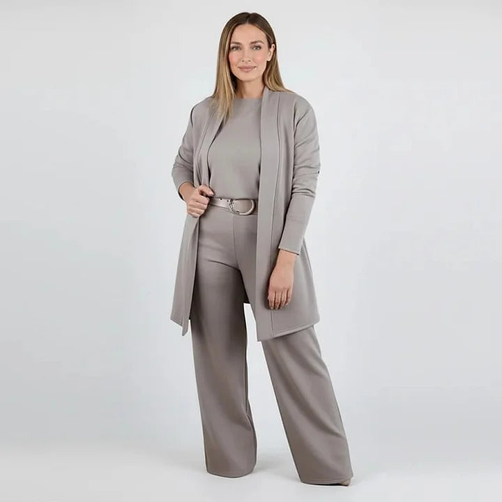 Ensemble 3 pièces comprenant un long cardigan, un top et un pantalon ( ceinture incluse )