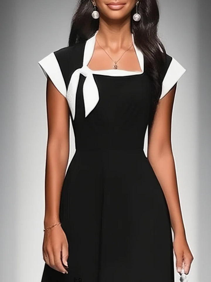 Robe mi-longue à col carré