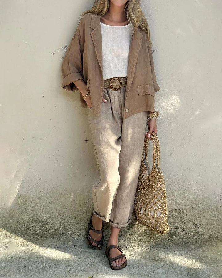 Ensemble deux pièces décontracté avec chemise à col rabattu et pantalon
