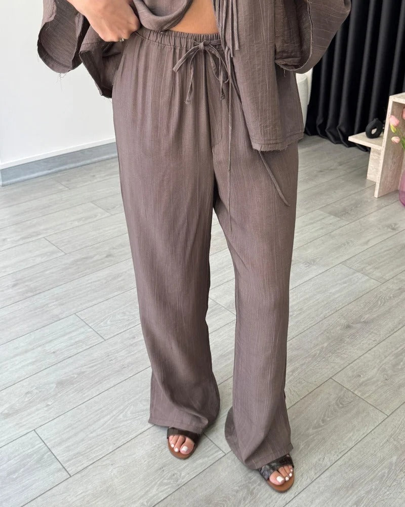 Ensemble deux pièces chemise boutonnée et pantalon tendance