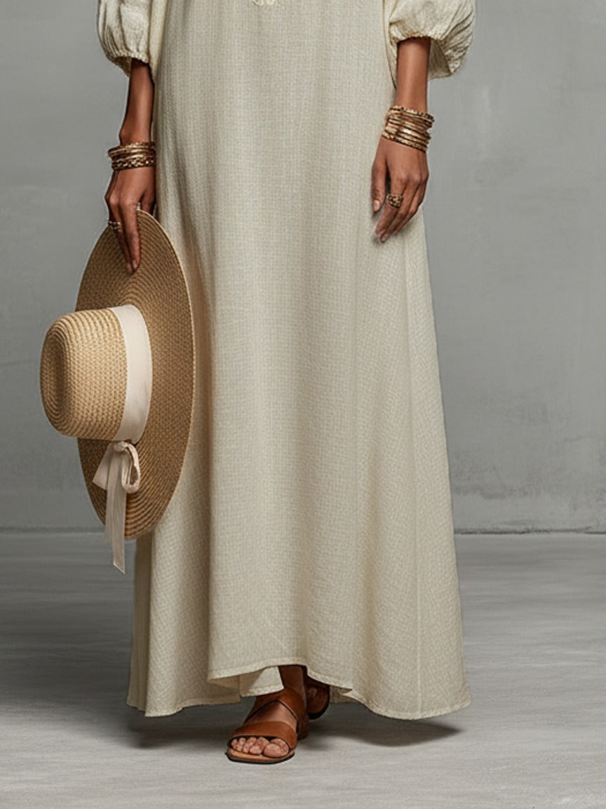 Robe longue brodée à épaules dénudées