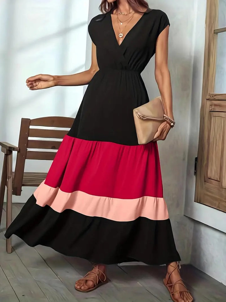 Robe trapèze à col bénitier sans manches