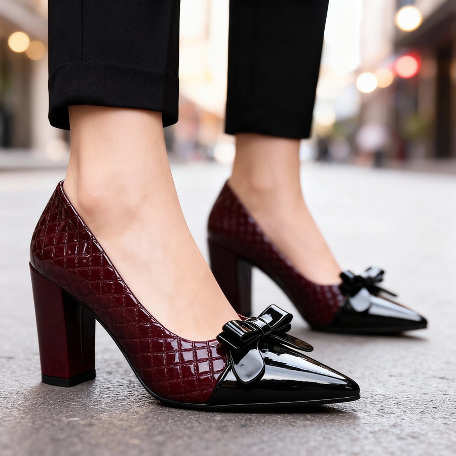 Escarpins à talons ornés d'un grand nœud