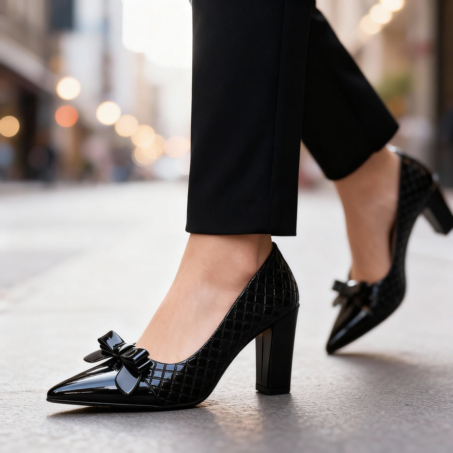 Escarpins à talons ornés d'un grand nœud